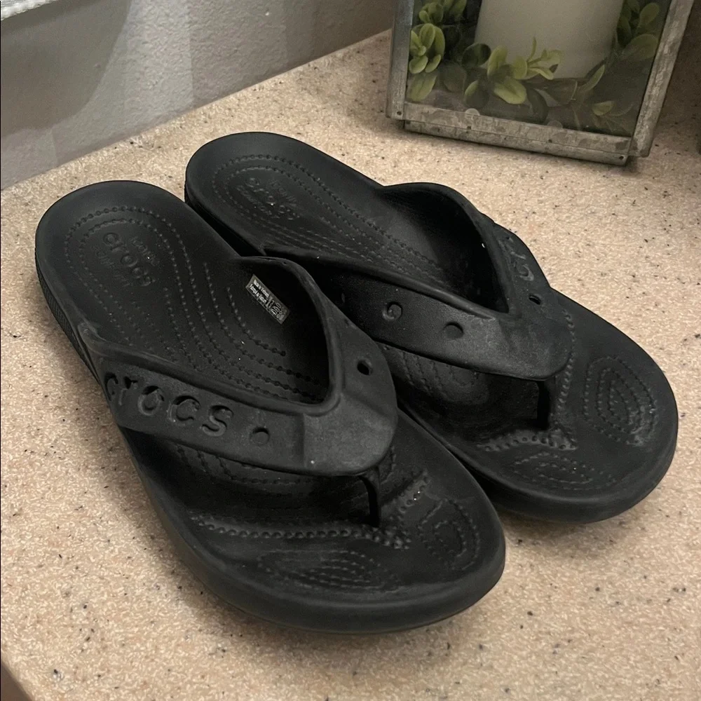 CROCS Classic Black Sandals Unisex- M-7; W-9